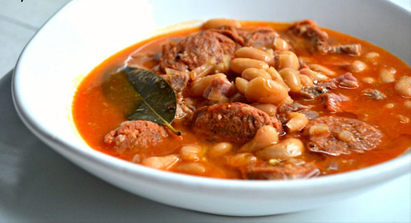 خواص لوبیا چیتی برای لاغری به دلیل فیبر فراوان