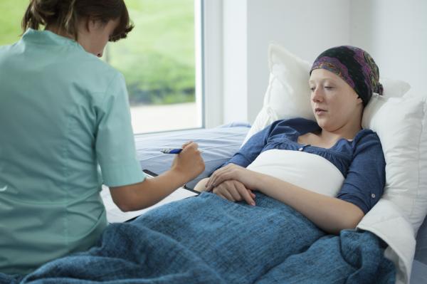 عوارض پرتودرمانی