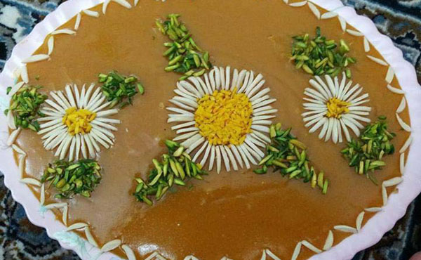 دستو پخت حلوا زعفرانی با ارد گندم کار سختی نیست