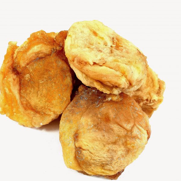 مصرف برگه هلو در بارداری باعث زیباترشدن جنین می‌شود.