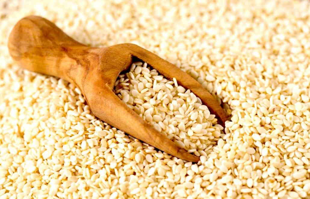 خواص روغن کنجد برای بوی بد دهان