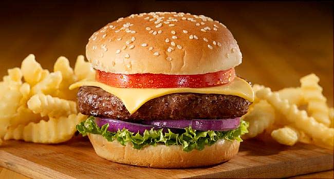 یکی دیگر از بهترین و کم کالری ترین فست فود پیتزایی است 