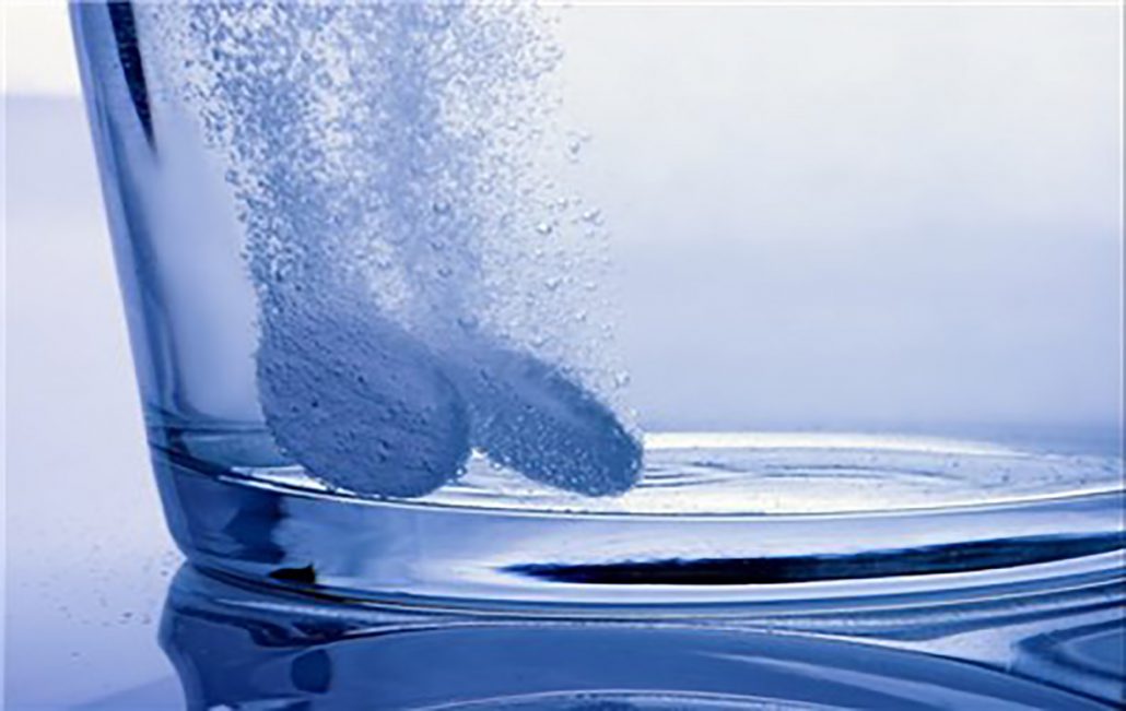 قرص جوشان مولتی ویتامین برای بدنسازی / فواید و عوارض