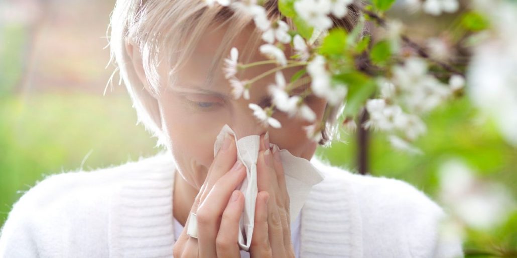 همه چیز در مورد حساسیت فصلی | علائم + درمان