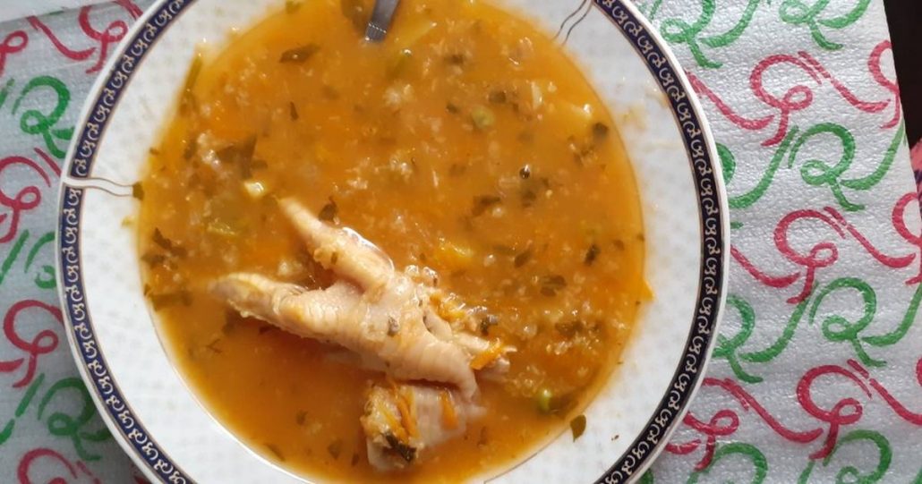 سوپ پای مرغ با جو پرک / طرز تهیه سوپ مرغ / 