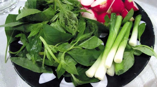 در ادامه به خواص سبزی خوردن و انواع آن می‌پردازیم.  