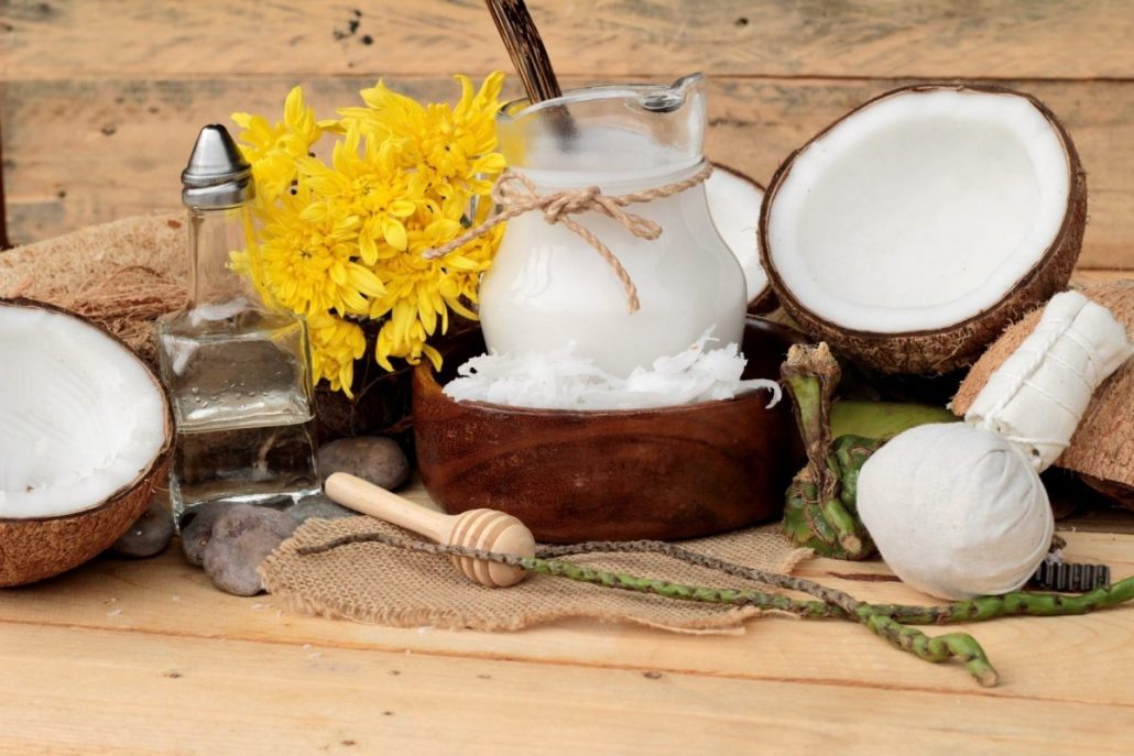 چرا روغن نارگیل برای موی سر مفید است؟