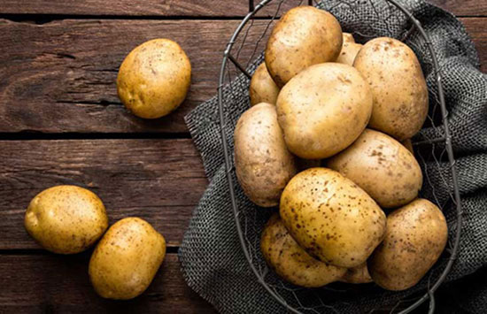 فواید سیب زمینی برای پوست / طبع سیب زمینی / 