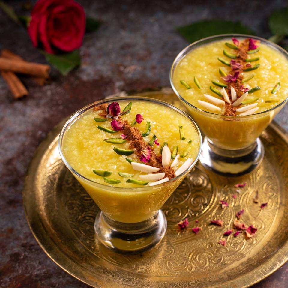 طرز تهیه شله زرد نذری برای 50 نفر درست مثل همان روش پختی است 