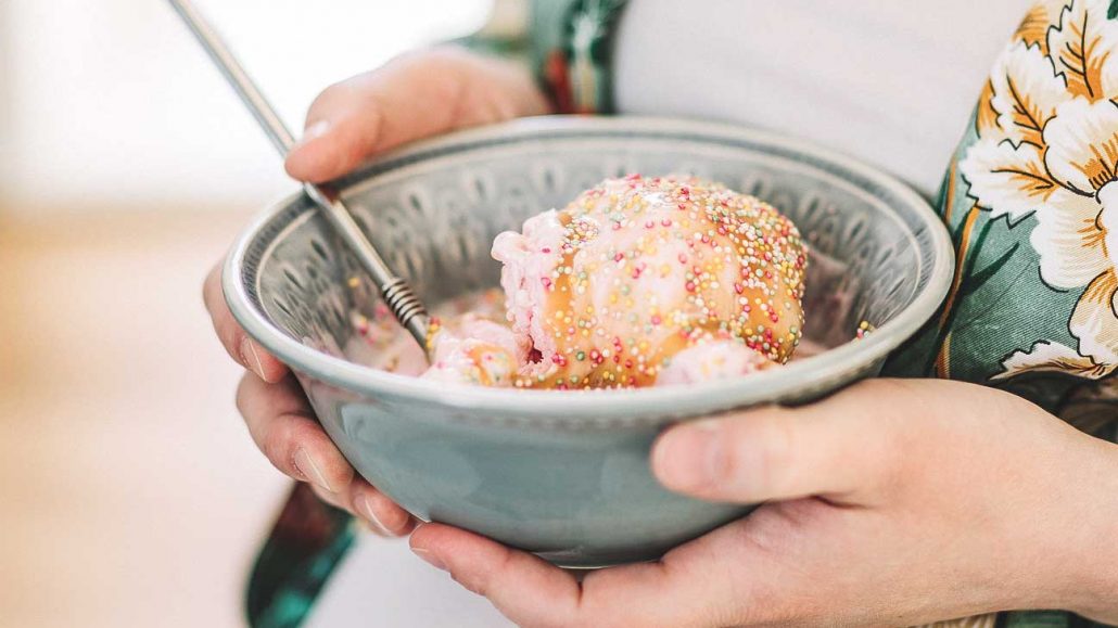 هوس شیرینی جات در بارداری در بسیاری از بانوان دیده می‌شود