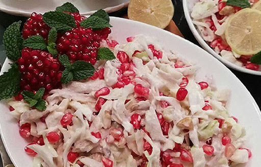 طرز تهیه سالاد انار با کلم قرمز