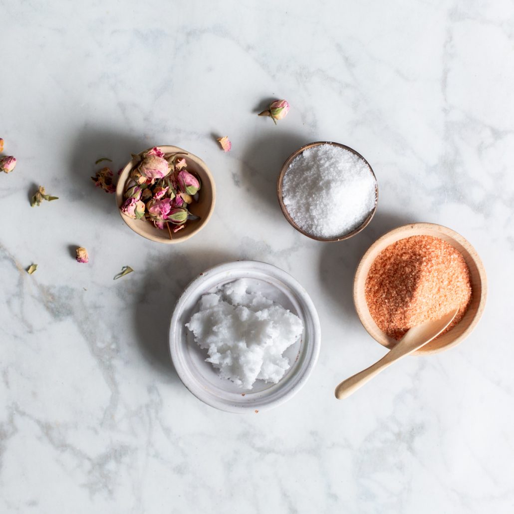 لایه برداری پوست صورت در خانه