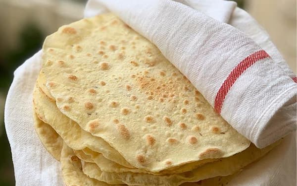طرز تهیه نان لواش با آرد برنج و آرد ذرت