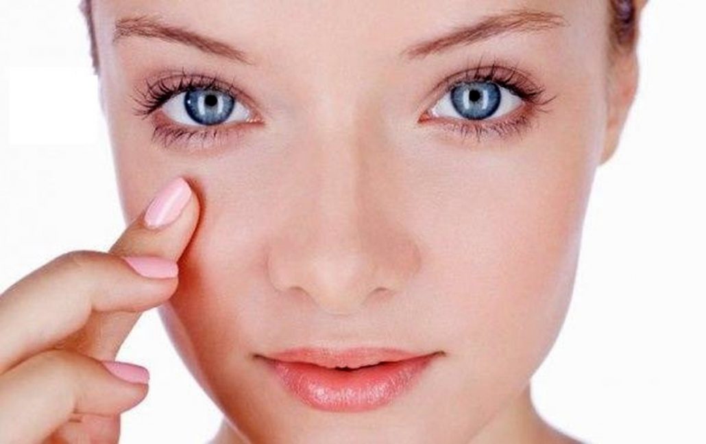 کرم رفع پف زیر چشم