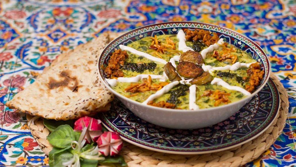 طرز تهیه آش شوربا اصفهانی برای روزهای سرد زمستان
