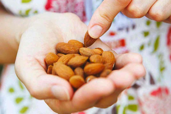 خوراکی برای رفع بی خوابی