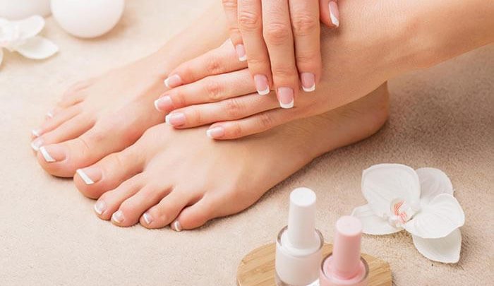 بهترین روش‌ها درمان سردی پا و دست 