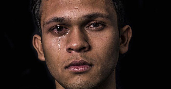 فواید گریه کردن چیست؟ آیا گریه باعث چروک صورت میشود؟