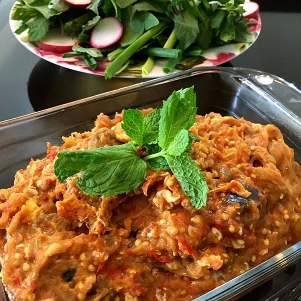 چگونه میرزا قاسمی درست کنیم 