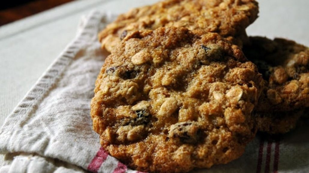 طرز تهیه کوکی رژیمی با جو پرک و موز