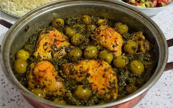 خورش گوجه سبز با رب