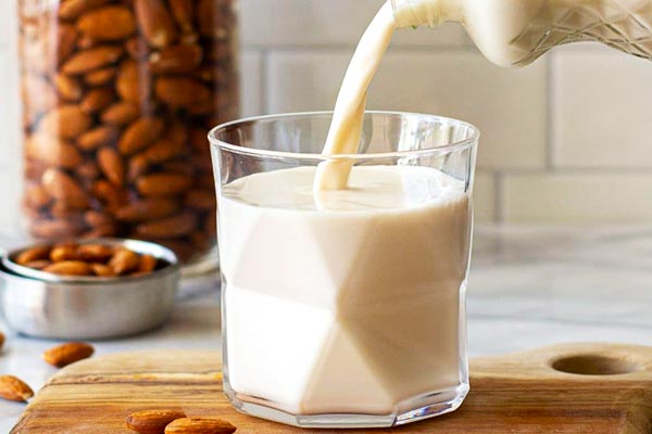 شیر بادام آماده