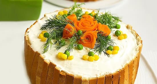 کیک مرغ و گردو با نان تست