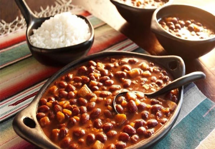 طرز تهیه خوراک لوبیا ساده 