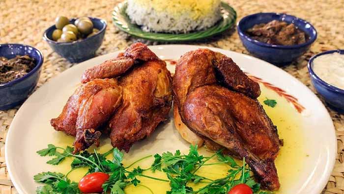 طرز تهیه اکبر جوجه گلوگاه همراه با راز خوشمزگی این غذا