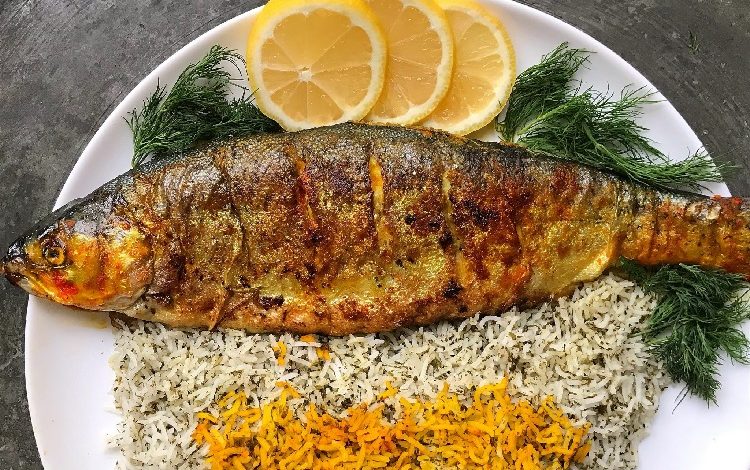 طرز تهیه ماهی کبابی روی ذغال 