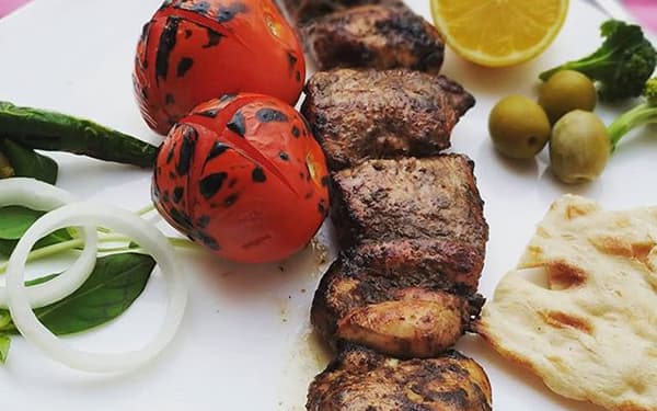 طرز تهیه جوجه ترش مازندرانی با سبزی مخصوص