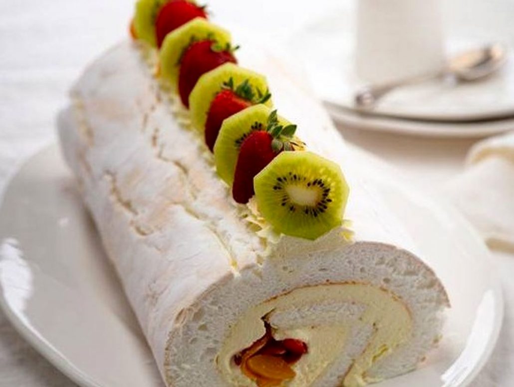 طرز تهیه رولت خامه ای برای 4 نفر