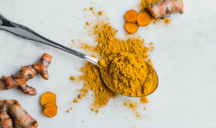 برای از بین بردن بوی ماهی از دست