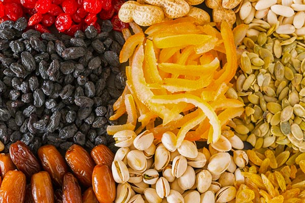 زمان خوردن میوه خشک