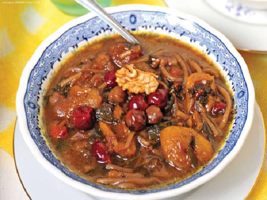 تهیه آش خشکبار