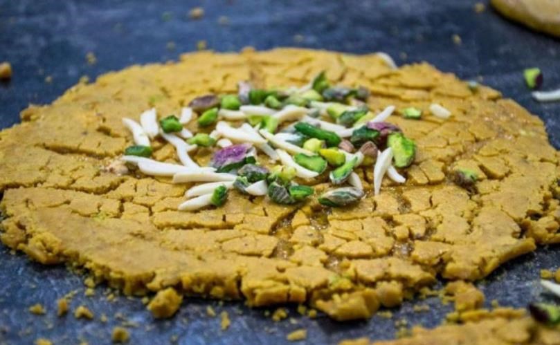 طرز تهیه حلوا سوهان جوانه گندم