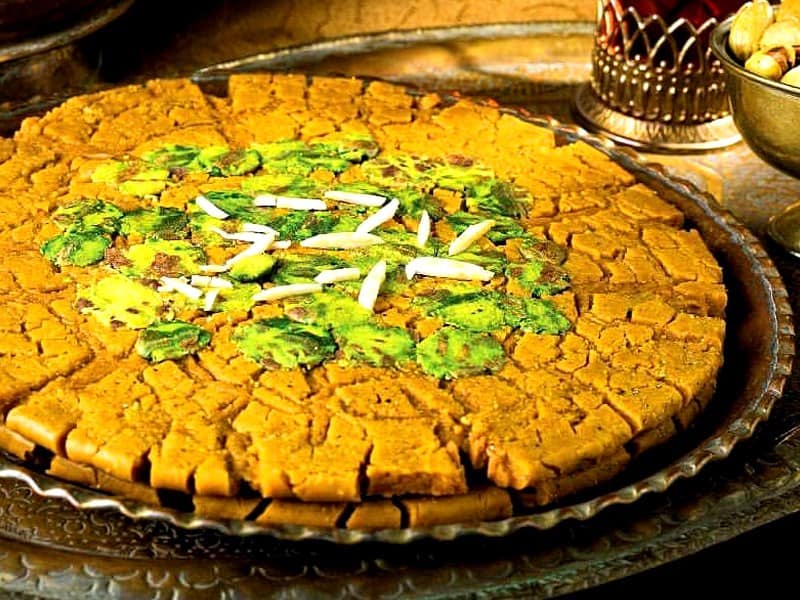طرز تهیه حلوا سوهان خانگی