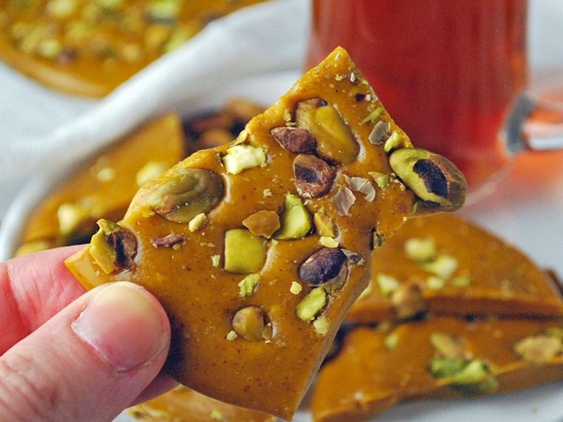 طرز تهیه حلوا سوهان خانگی