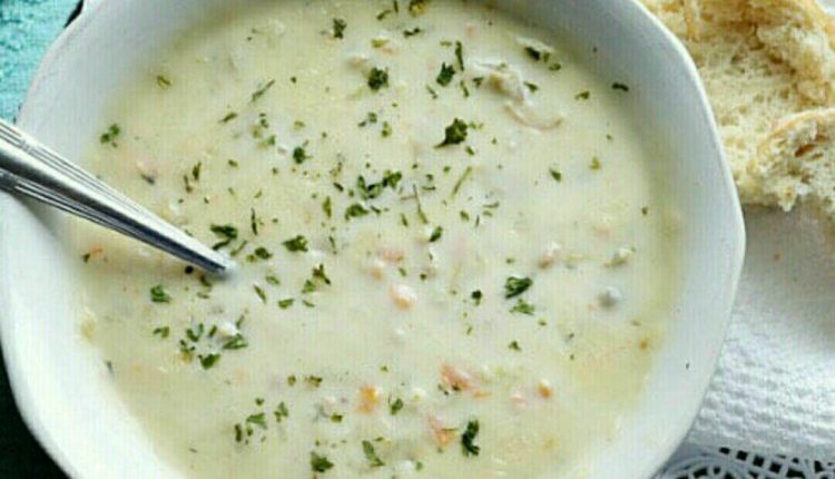 طرز تهیه سوپ گشنیز با شیر