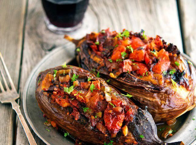 مواد لازم برای بادمجان شکم پر برای 4 نفر