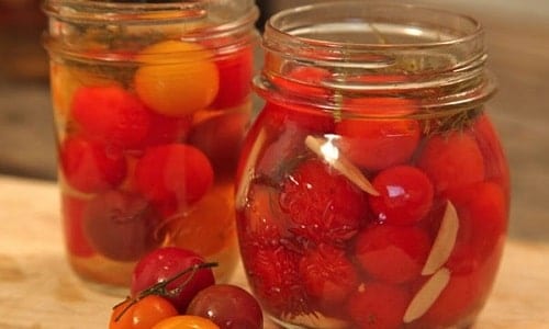 ترشی گوجه فرنگی خالی 