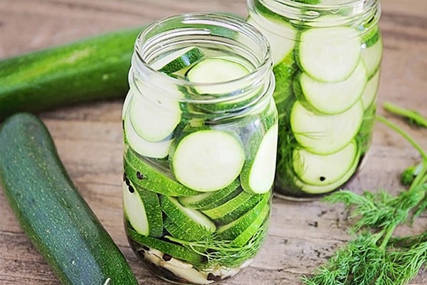 ترشی کدو سبز رنده شده